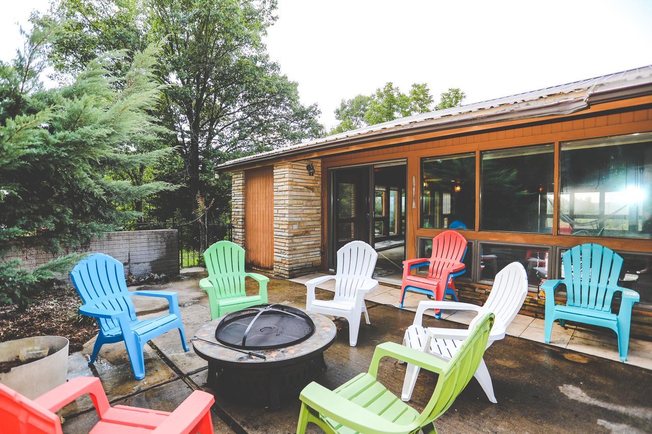 The Lodge At Beaver Lake Bed And Breakfast Rogers Εξωτερικό φωτογραφία