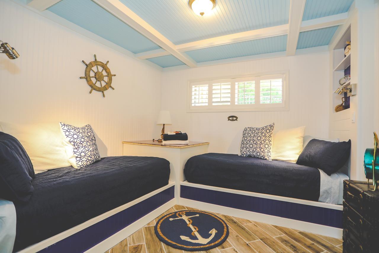 The Lodge At Beaver Lake Bed And Breakfast Rogers Εξωτερικό φωτογραφία