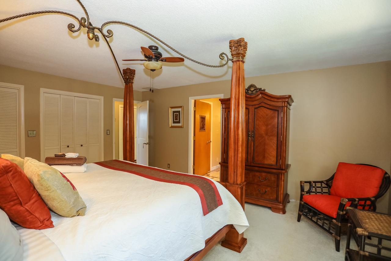 The Lodge At Beaver Lake Bed And Breakfast Rogers Εξωτερικό φωτογραφία