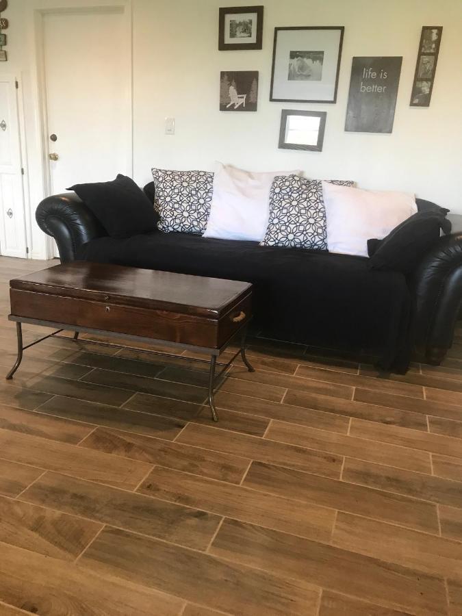 The Lodge At Beaver Lake Bed And Breakfast Rogers Εξωτερικό φωτογραφία